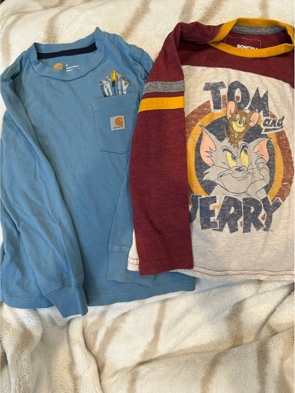 Carhartt Boys Long Sleeve Blue Pocket T-Shirt Size 4 With Tom and Jerry Shirt